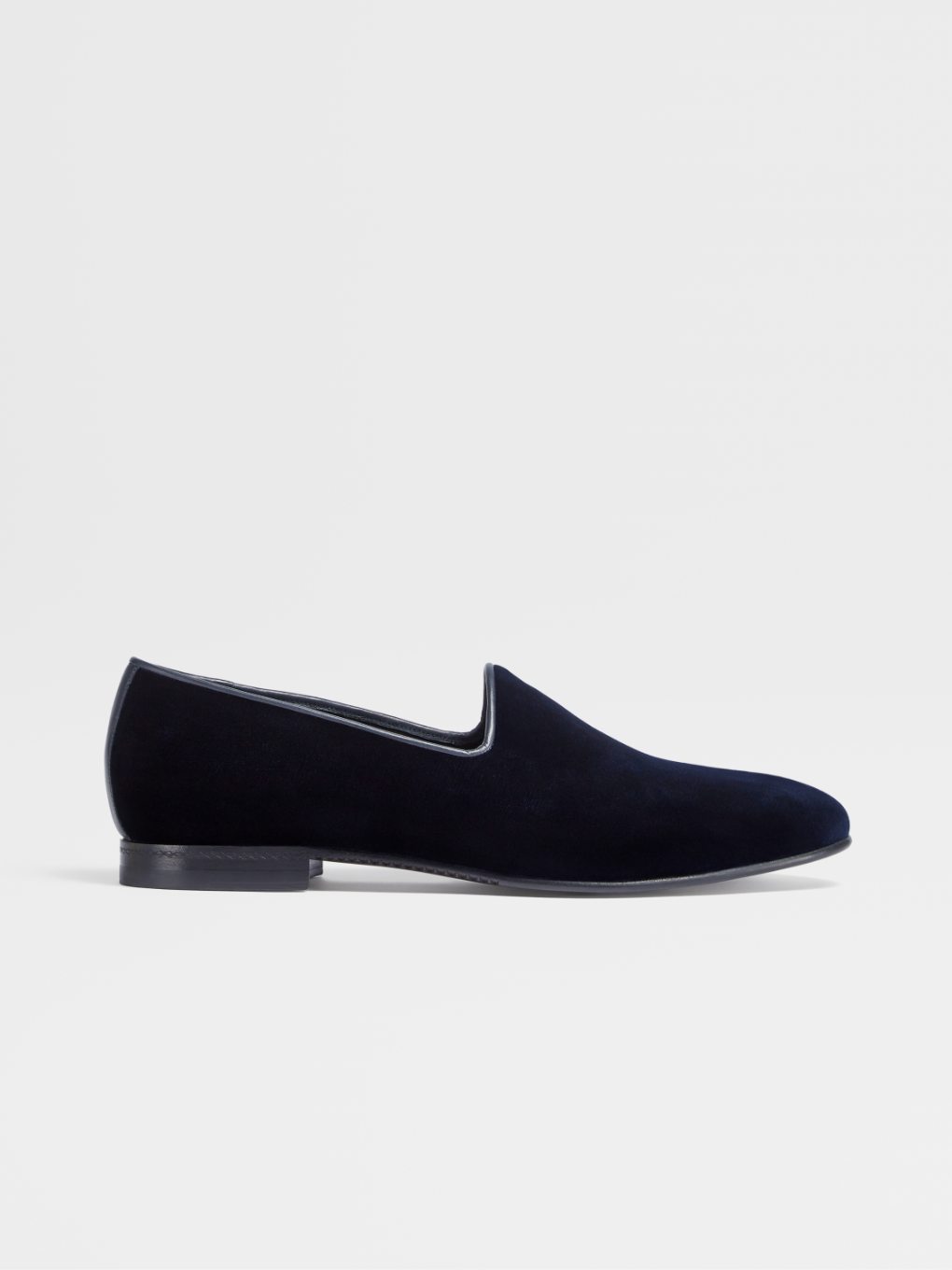 Azul oscuro